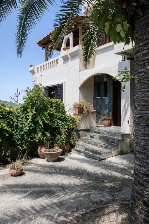 Alexandra Villa Stalós Екстериор снимка