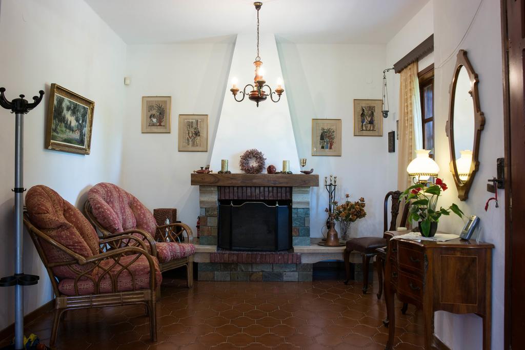 Alexandra Villa Stalós Екстериор снимка