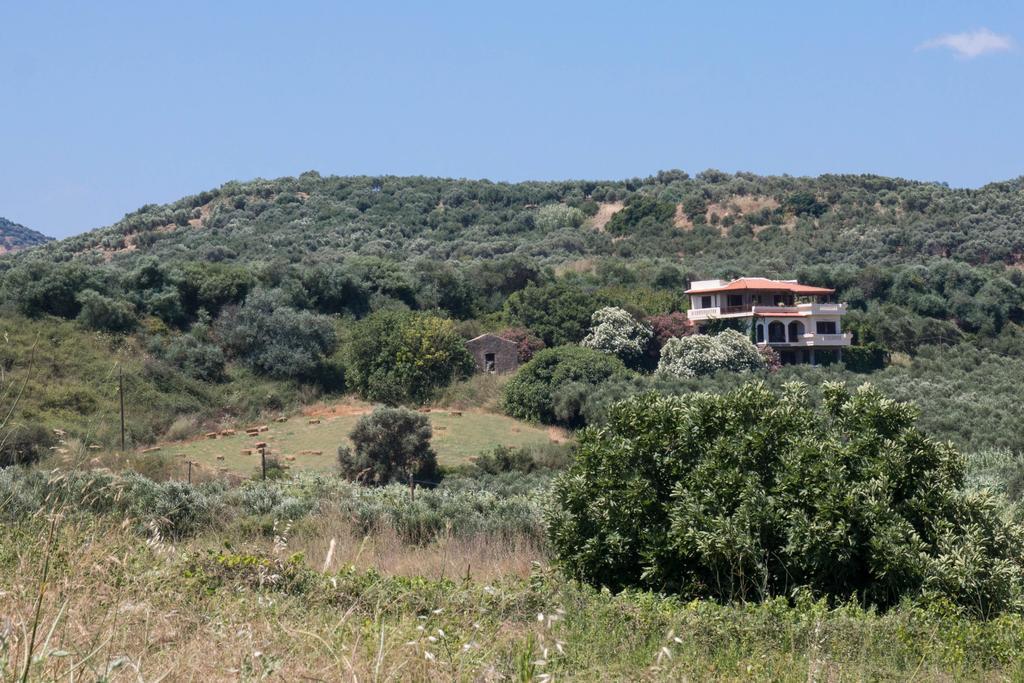 Alexandra Villa Stalós Екстериор снимка